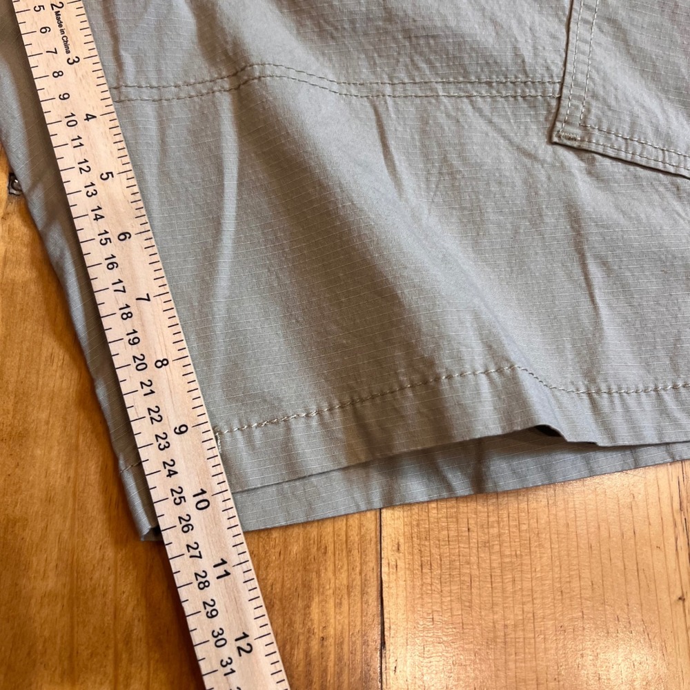 Signature by Levi Strauss Men 44 Khaki Flex Lightweight Cargo Shorts 56341-0005 - Picture 7 of 7
